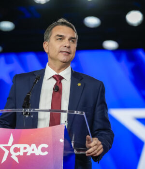 Artigo: “Quatro anos é muito pouco”, diz Flávio Bolsonaro sobre mandato de presidente