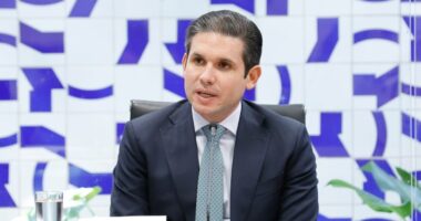 Artigo: Hugo Motta prevê votação de PEC da escala 6×1 ainda nesta semana
