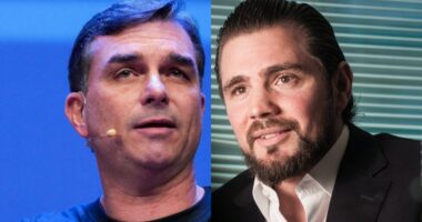 Artigo: O Globo diz que Flavio Bolsonaro se reuniu mais de uma vez com Daniel Vorcaro