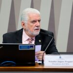 Artigo: Jaques Wagner diz que deputado cometeu “depredação” por retirar placa de rodovia na Bahia