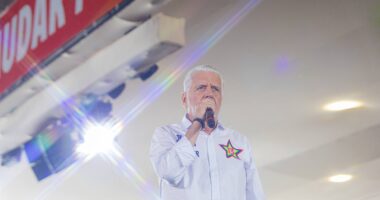 Artigo: Jaques Wagner promete mobilização no Senado para aprovar fim da escala 6×1