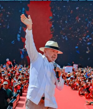 Artigo: Lula lidera primeiro turno contra Flávio Bolsonaro em nova pesquisa BTG/Nexus
