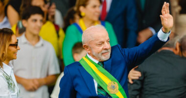 Artigo: Pesquisas Nexus e Quaest colocam Lula à frente de Flávio Bolsonaro para Presidência