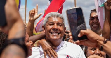 Artigo: Rivais em Inhambupe se unem para participar de carreata de Jerônimo Rodrigues
