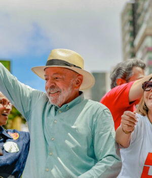 Artigo: Lula faz virada histórica e vence Flávio Bolsonaro no segundo turno