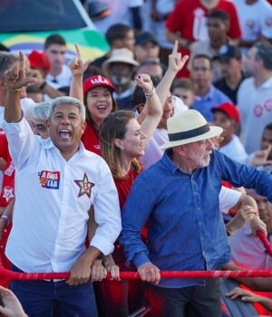 Artigo: Jerônimo sai gigante da eleição na Bahia e vira liderança regional ao lado de Lula